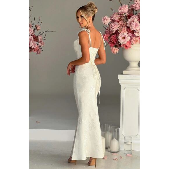 NEW Babyboo Whitney Maxi Dress Ivory Size XS Bridal Wedding Dress - Picture 2 of 10